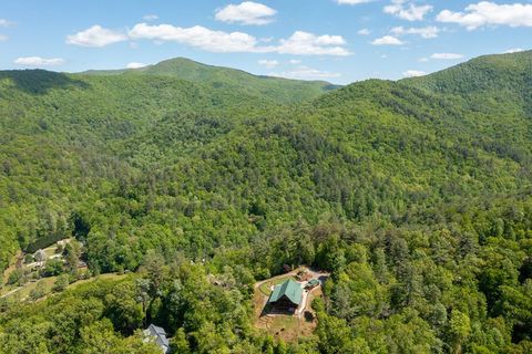 A home in Hiawassee