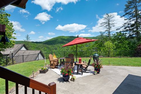 A home in Hiawassee