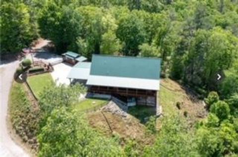 A home in Hiawassee