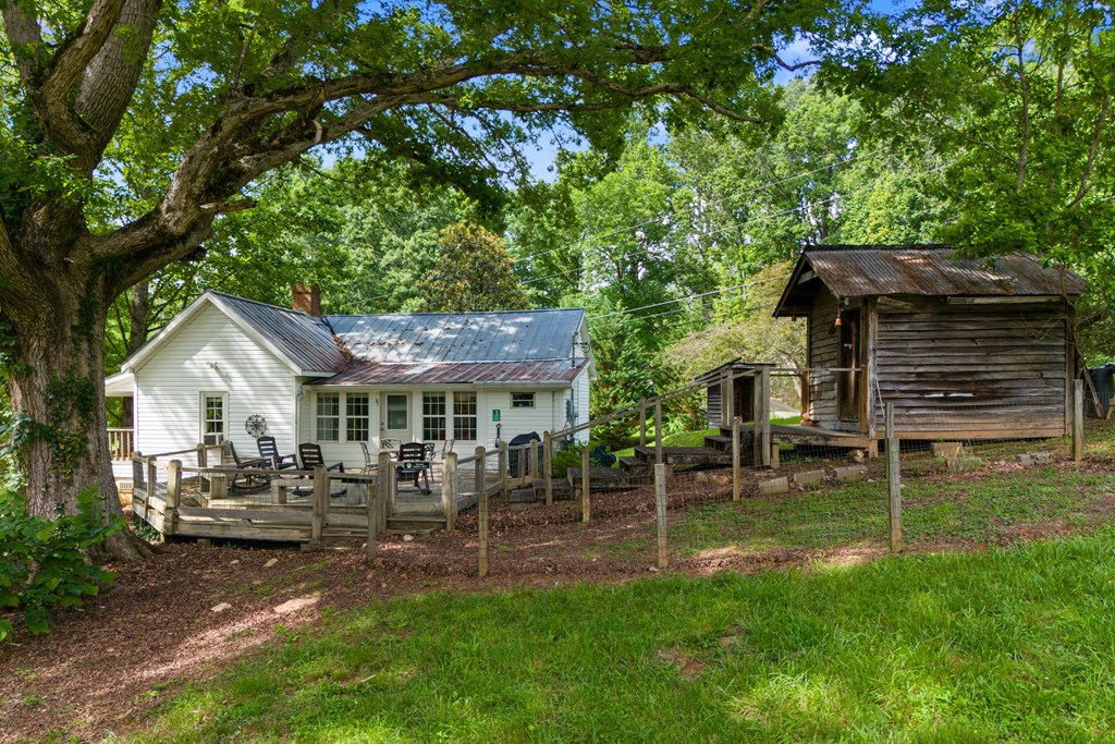 205 Laurel Branch