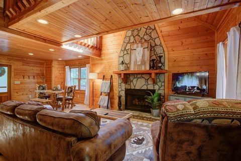 A home in Ellijay