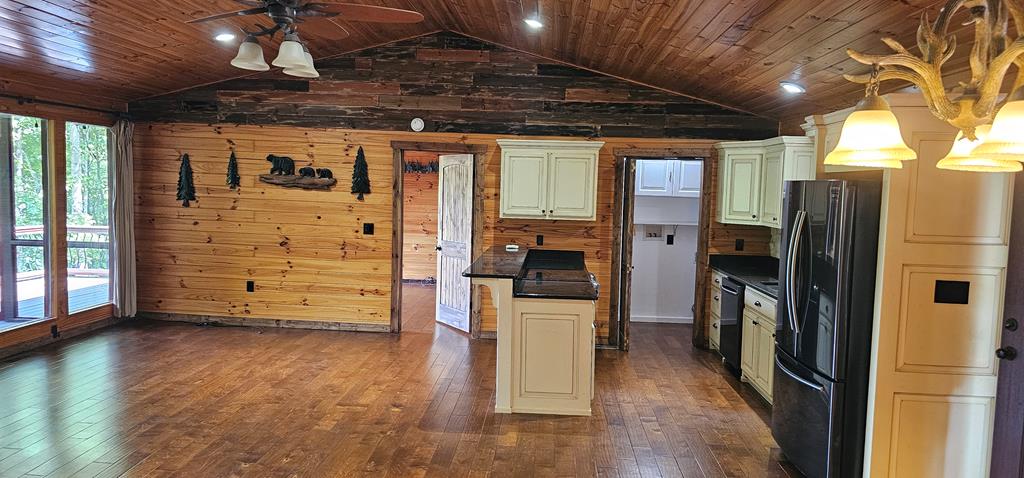 209 Seldom Seen Lane