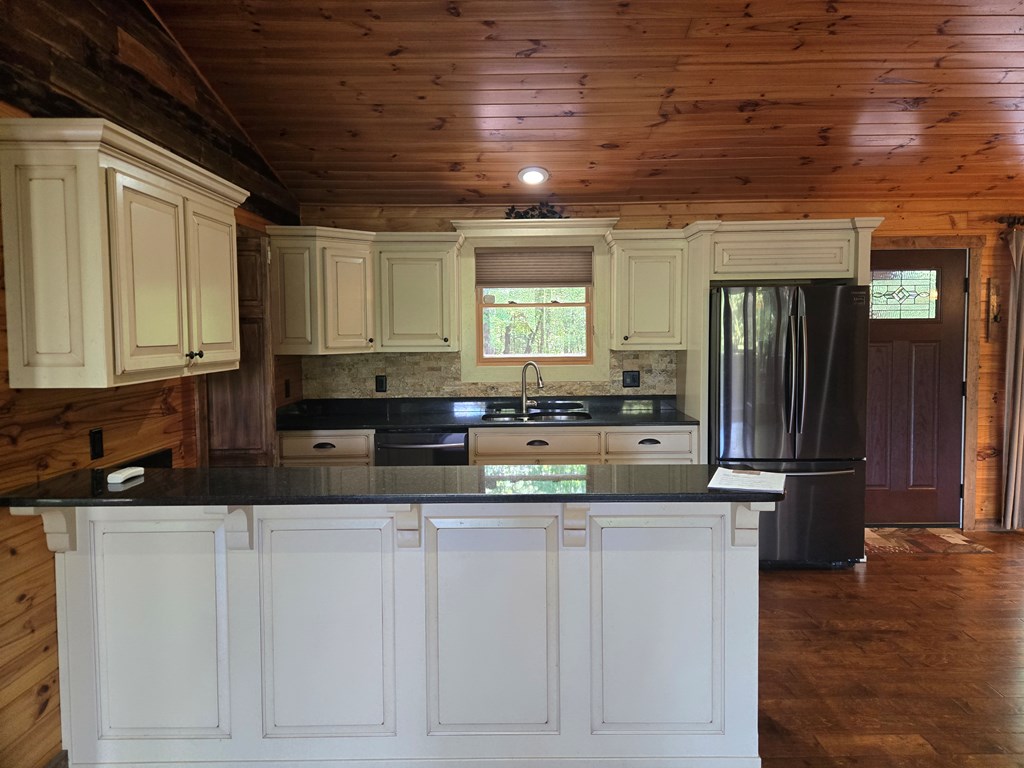 209 Seldom Seen Lane