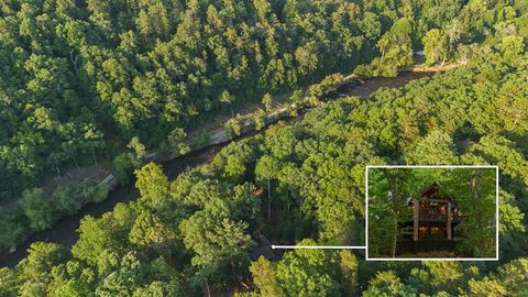 A home in Ellijay