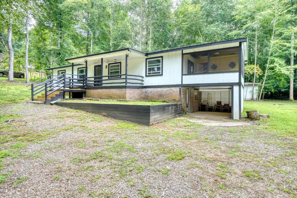 4348 White Oak Drive
