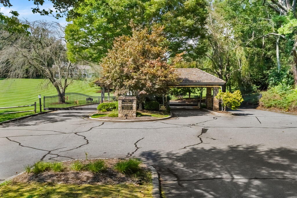 358 Licklog Ridge