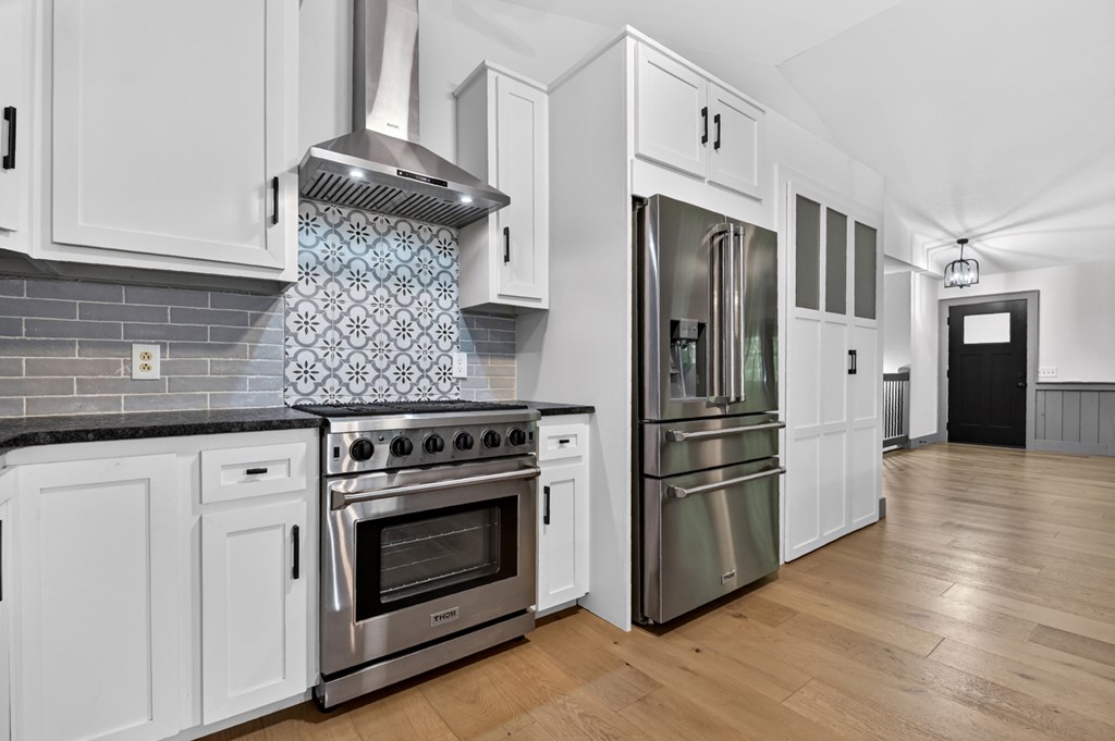 37 River Ridge
