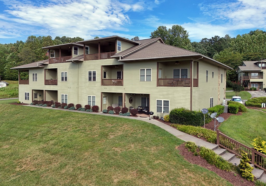 1724-H Watercrest Way