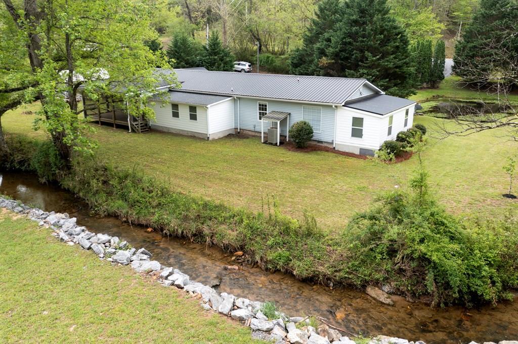 6487 Crooked Creek Road