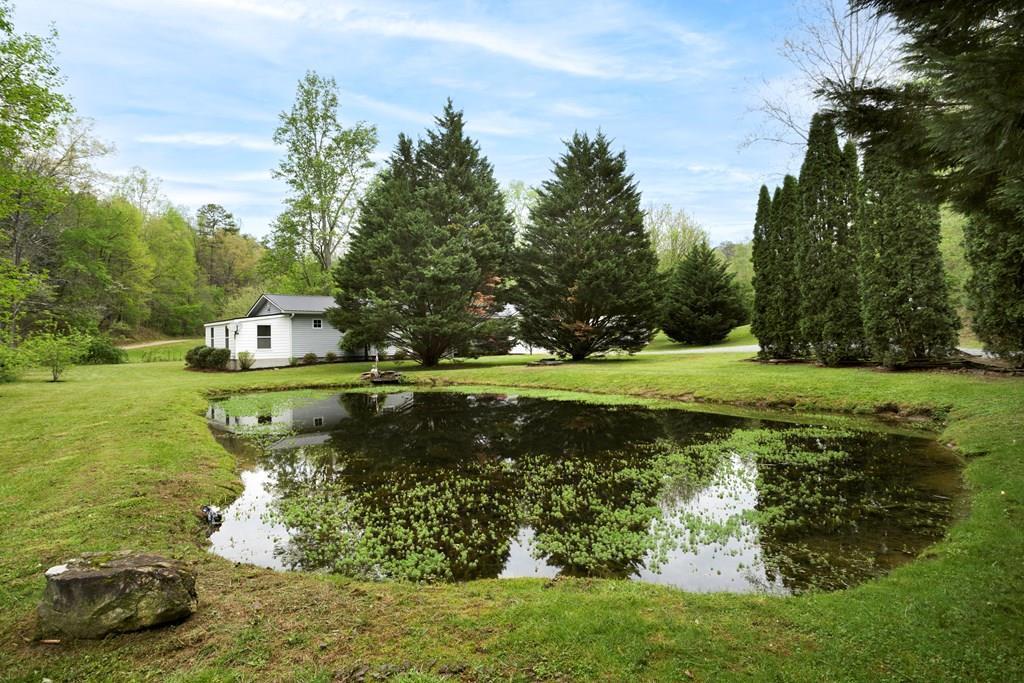 6487 Crooked Creek Road