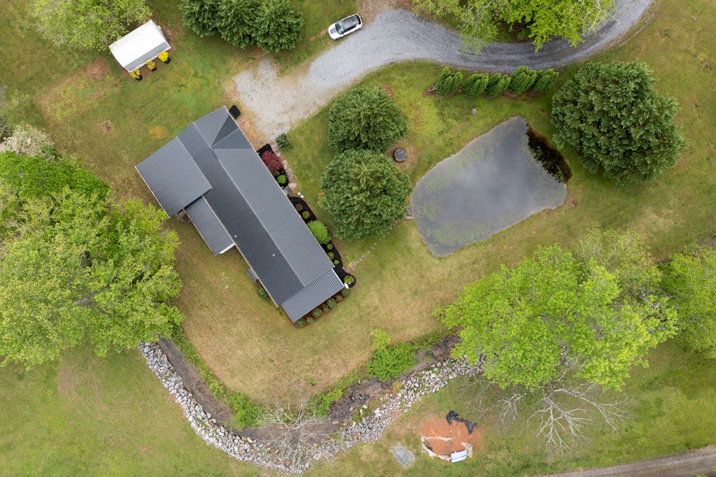 6487 Crooked Creek Road