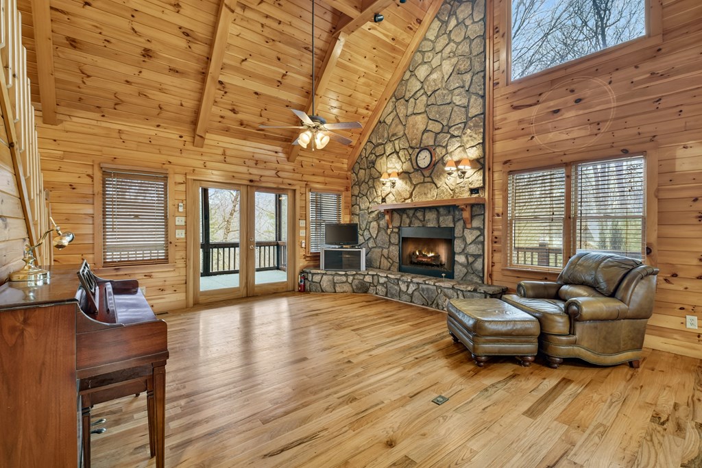 61 Spring Ridge Trail