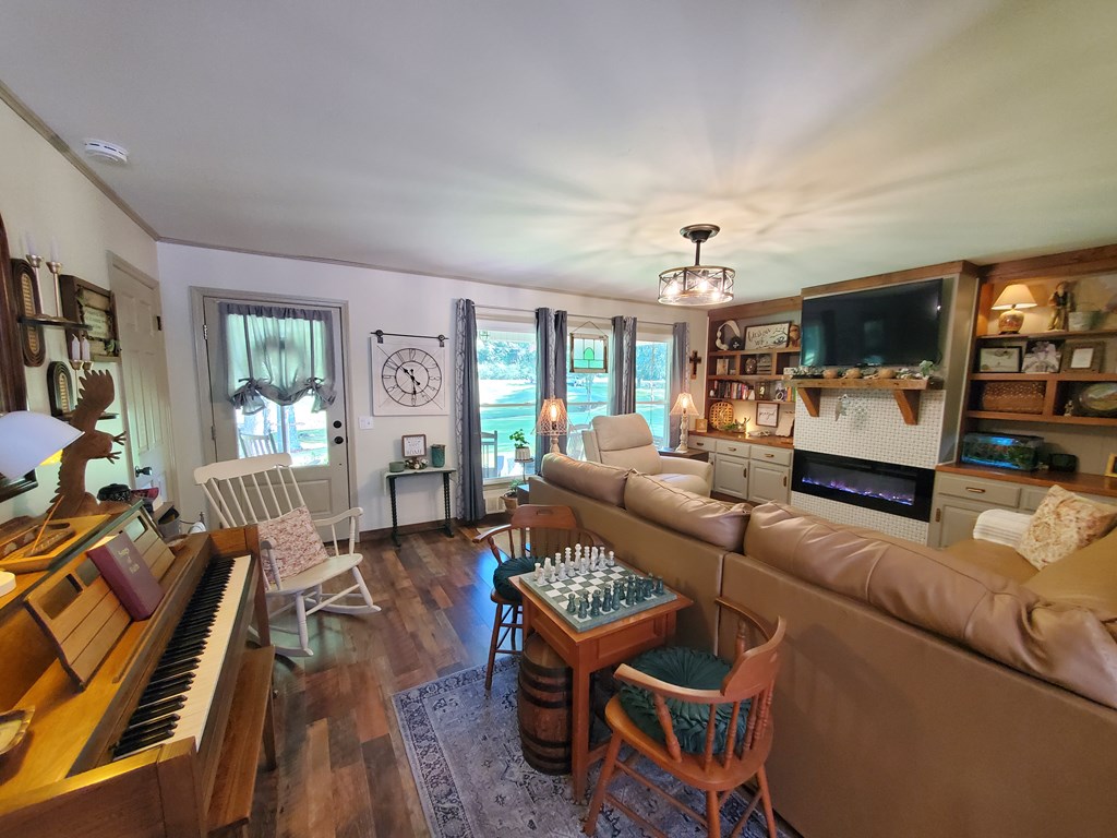 606 Ball Creek/Keetor