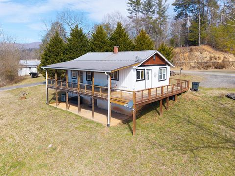 337 Fires Creek Road Hayesville NC 28904