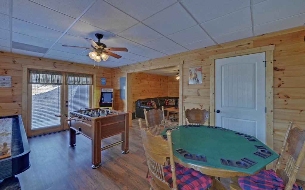 221 Acacia Court