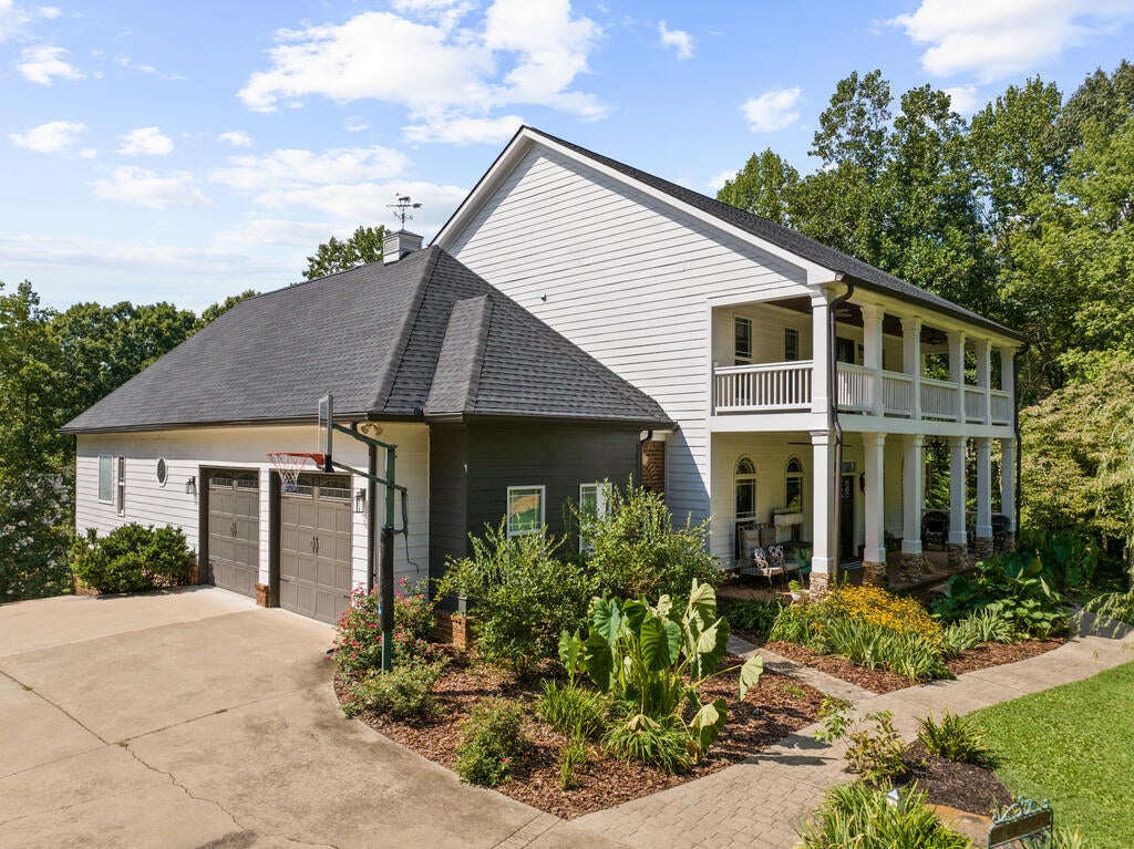 1141 Addington Ln