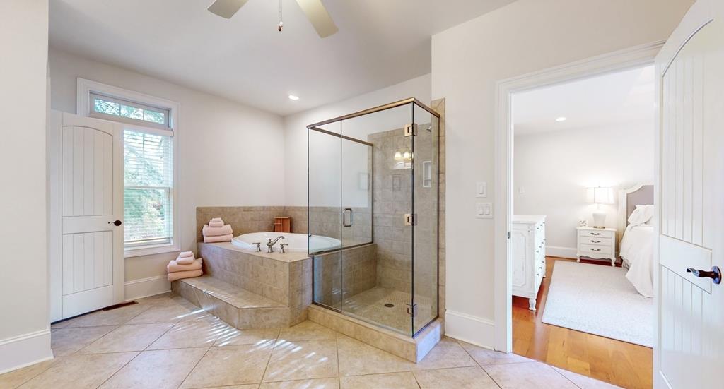 Hiawassee, Georgia, 30546, United States, 8 Bedrooms Bedrooms, ,6 BathroomsBathrooms,Residential,Active,1821974