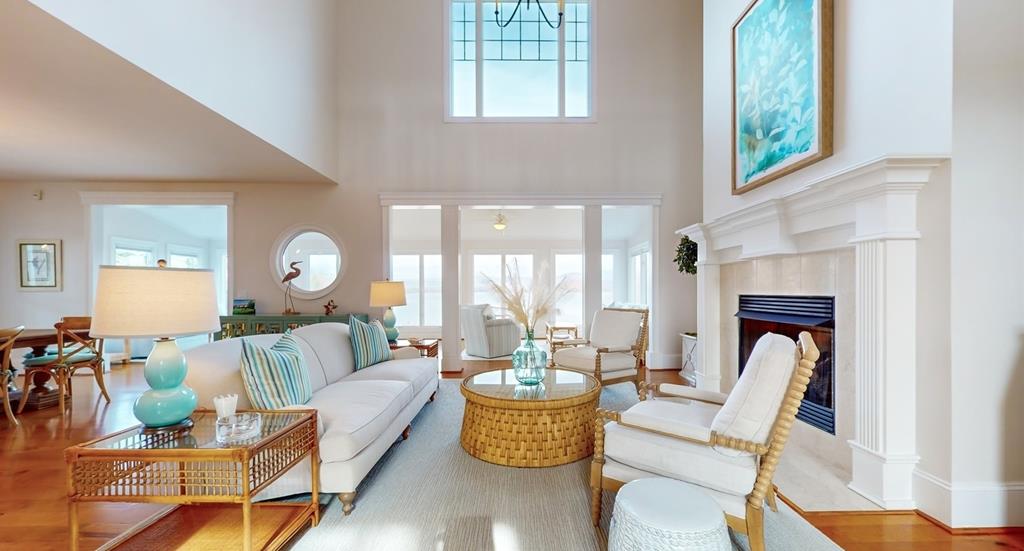 1951 Island View Drive