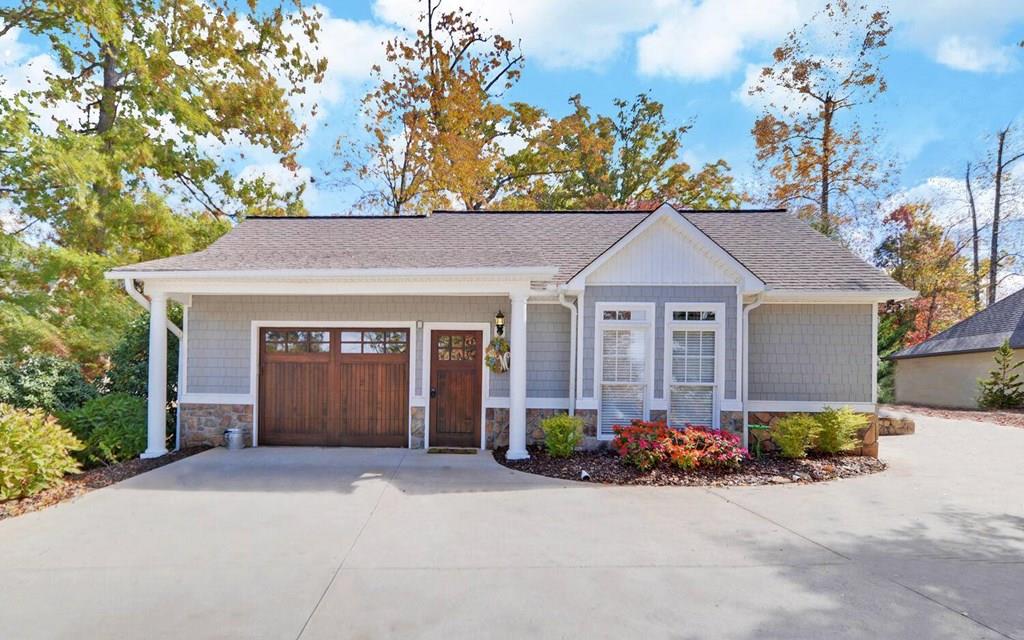 Hiawassee, Georgia, 30546, United States, 8 Bedrooms Bedrooms, ,6 BathroomsBathrooms,Residential,Active,1821974