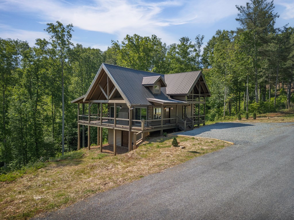 196 N Jakes Landing Way