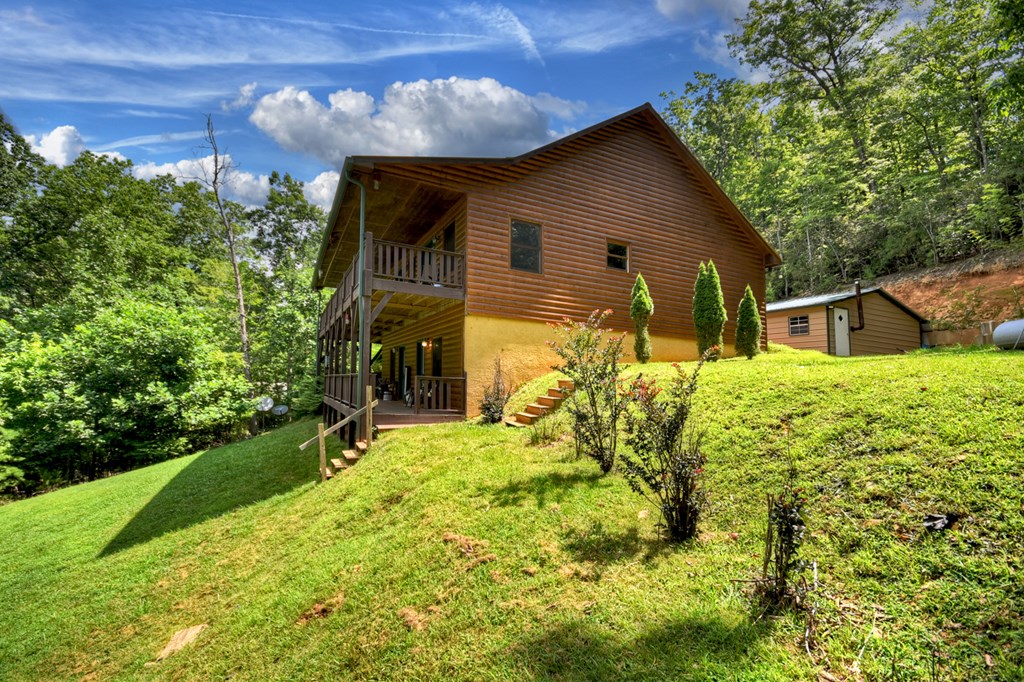 380 Bear Trail