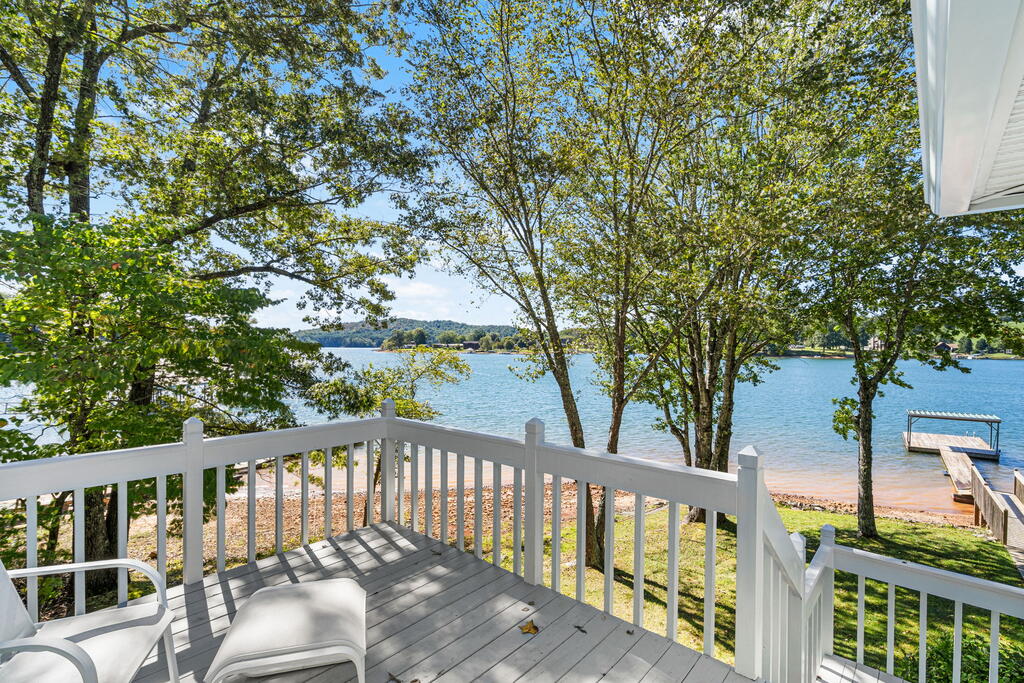 414 Mccracken Point