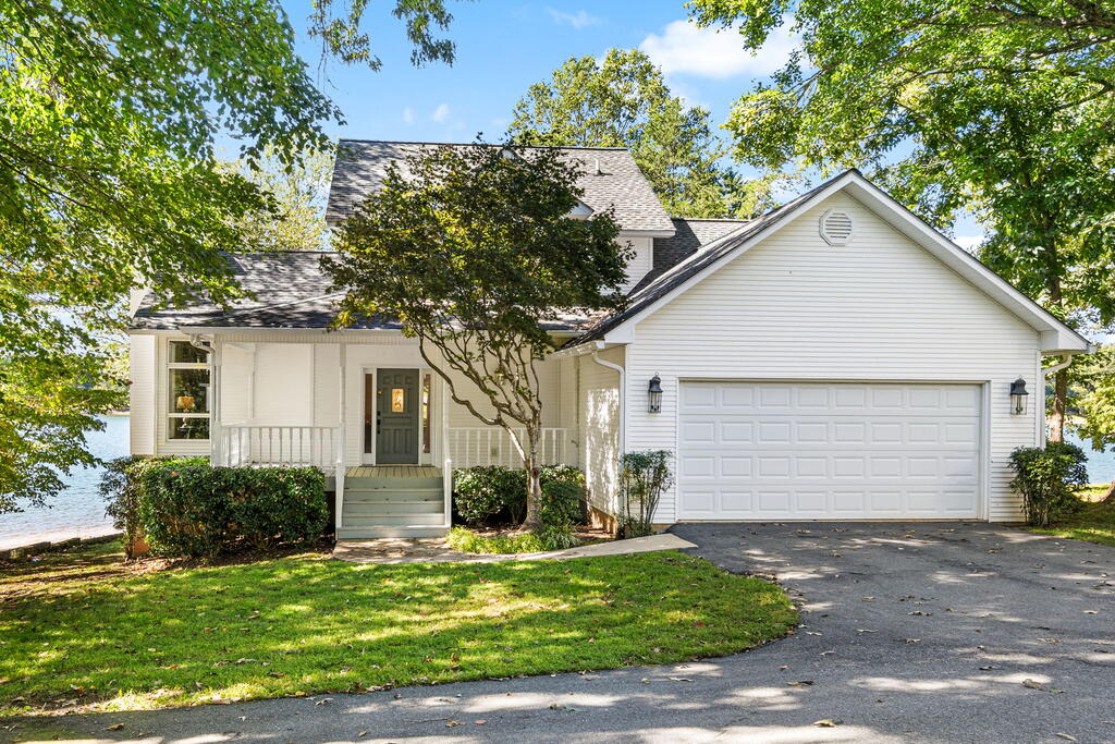 414 Mccracken Point