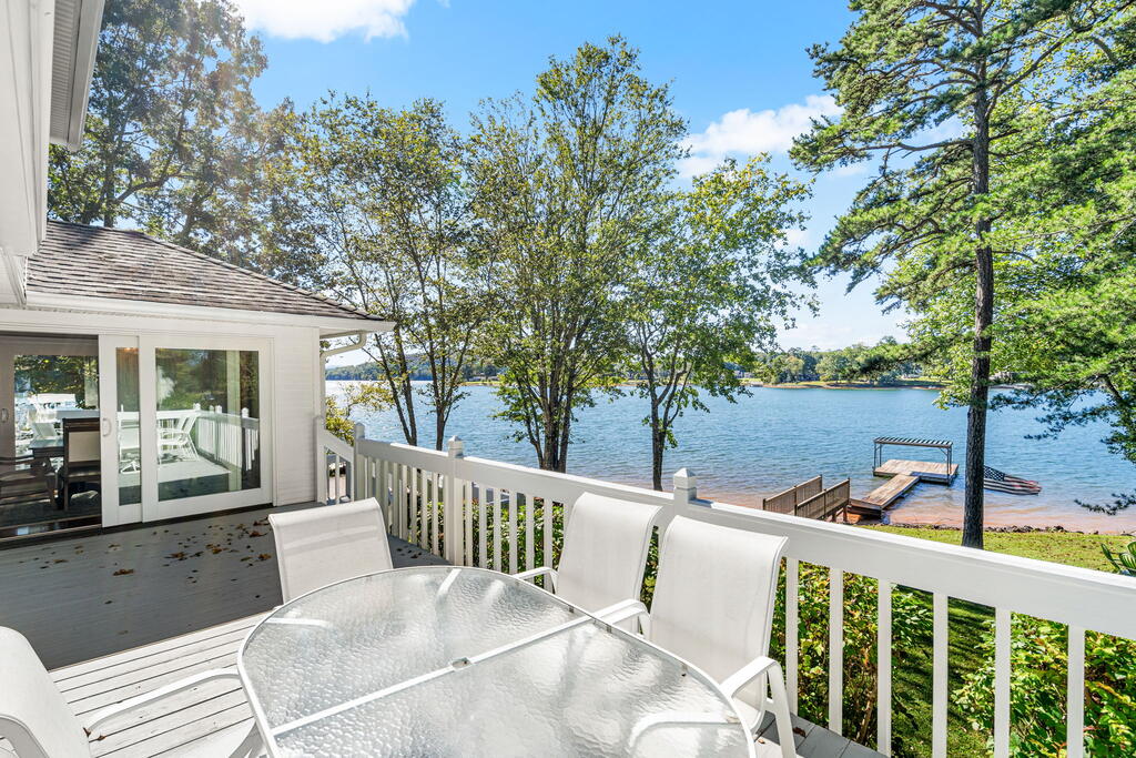 414 Mccracken Point