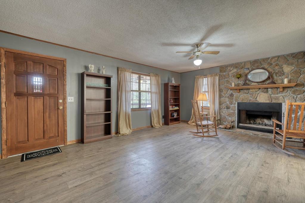 4777 Laurel Mountain Rd