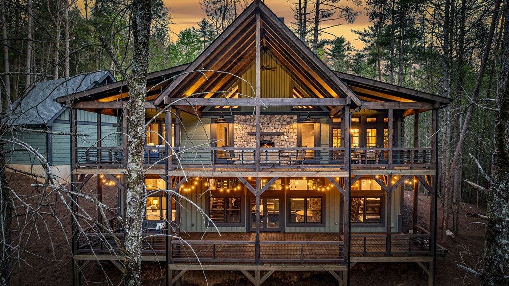138 River Road