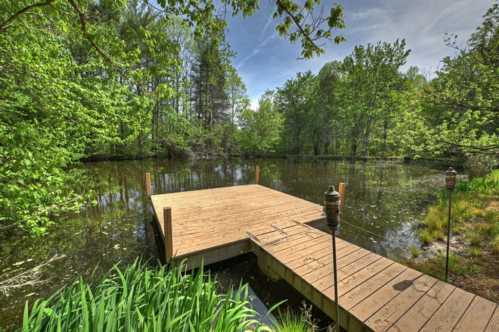 111 Candlewood Lane