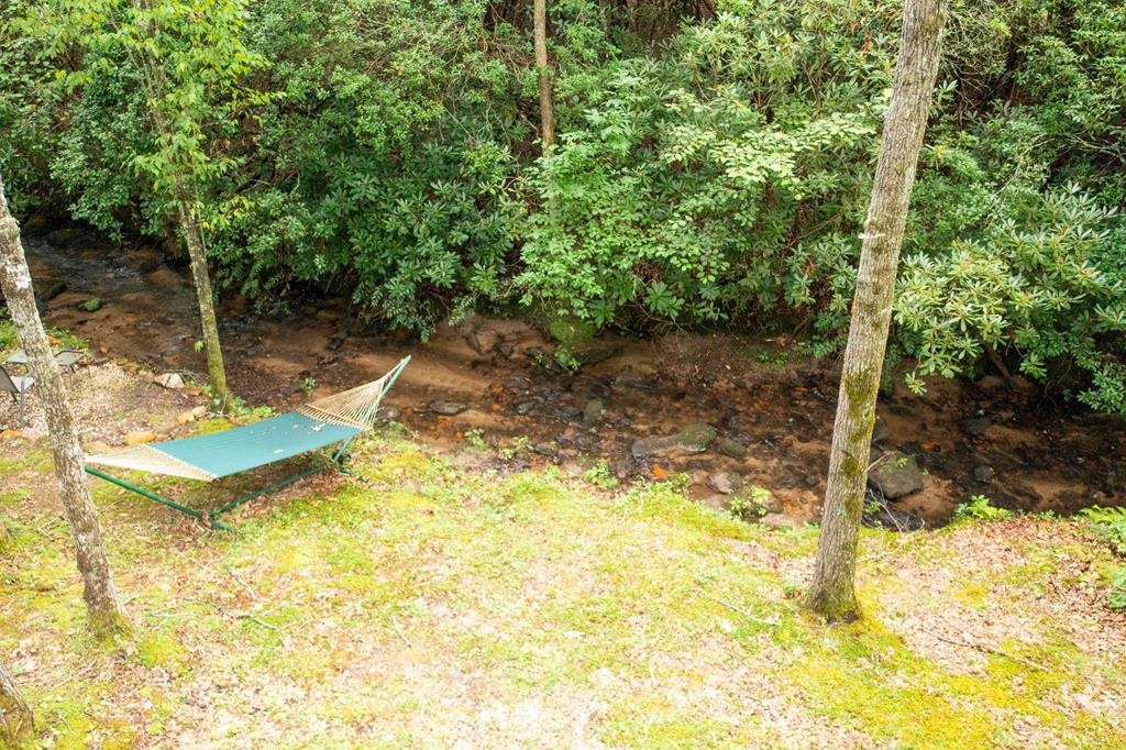 125 Jess Hooper Drive