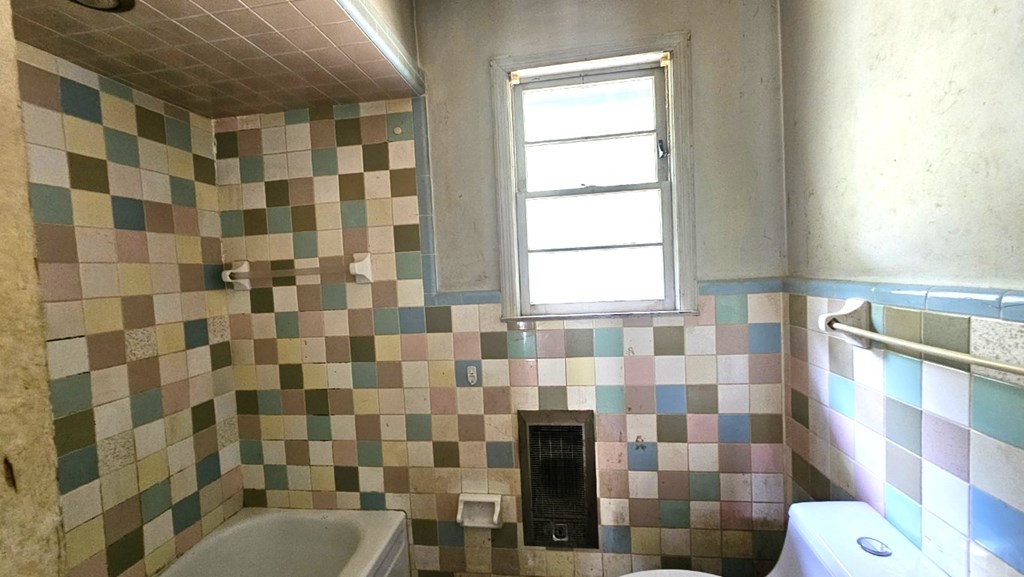 1192 NE Newtown Loop Creek Northeast