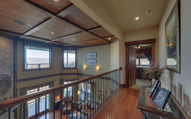 464 Sunset Drive