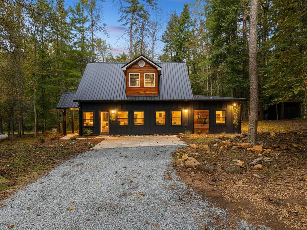 331 Rocky Hollow Road