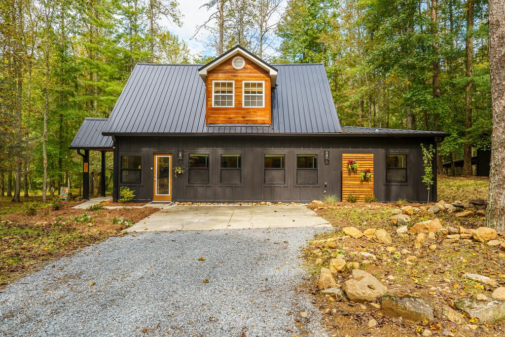 331 Rocky Hollow Road