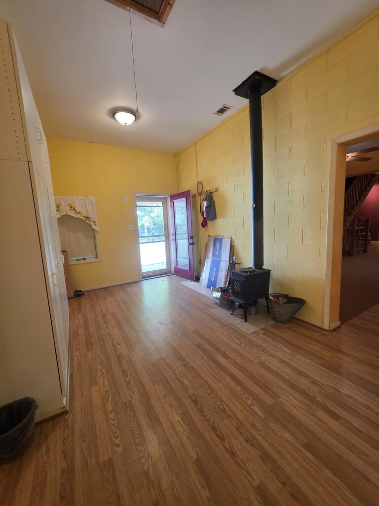530 Cross Creek Lane