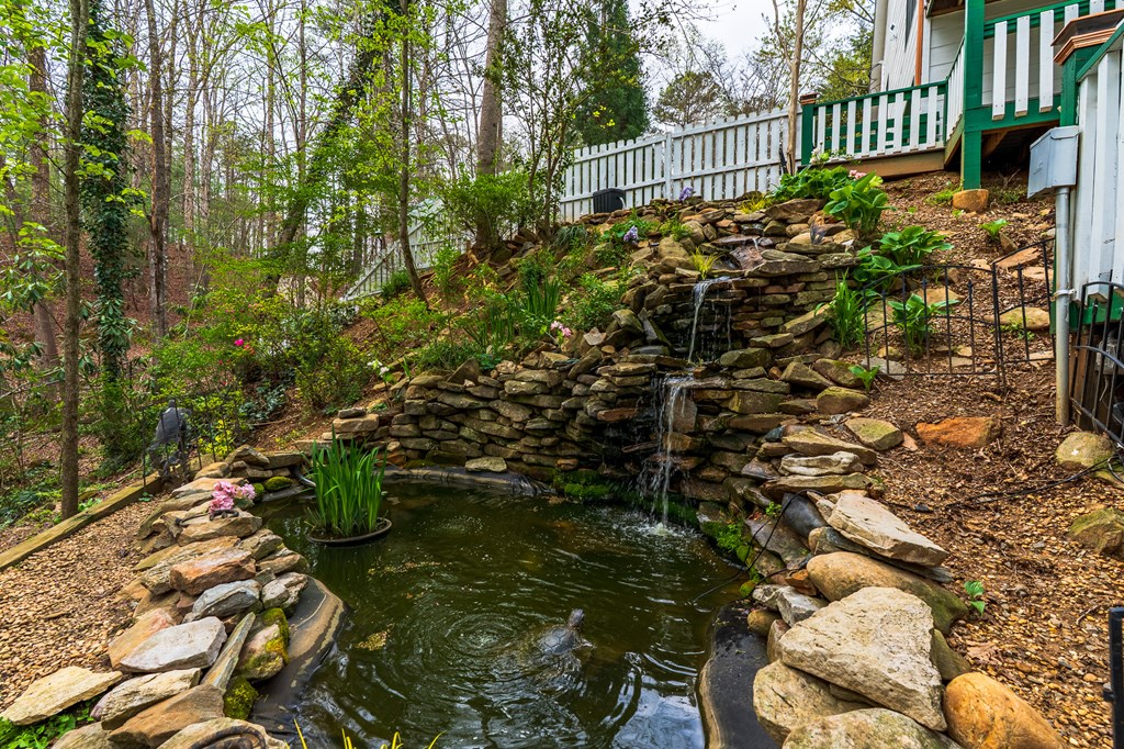 2037 Newport Drive