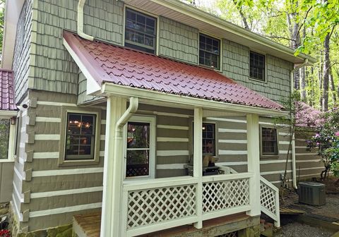 A home in Hiawassee