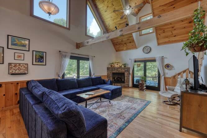 2543 Brookhaven Lane