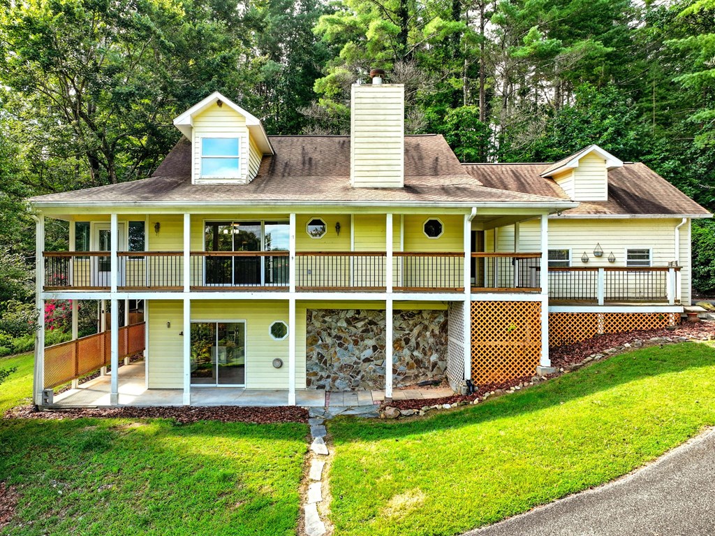 27 Twin Brook Drive