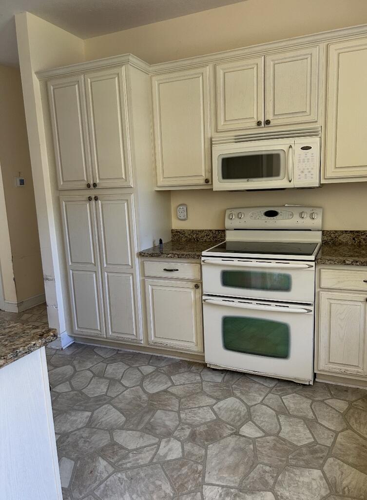 422 Longview Circle