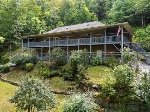 204 Hiawassee River Road Brasstown NC 28902