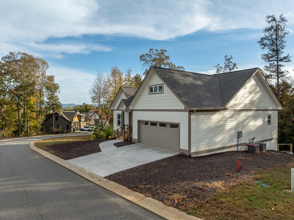 113 Summit View Lane