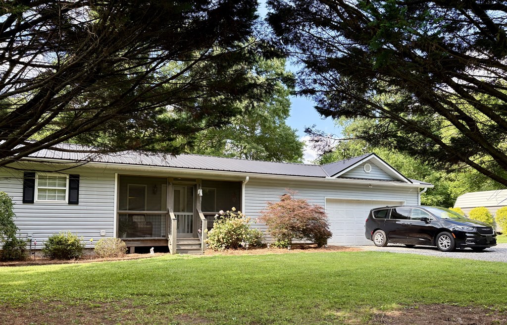 6487 Crooked Creek Road