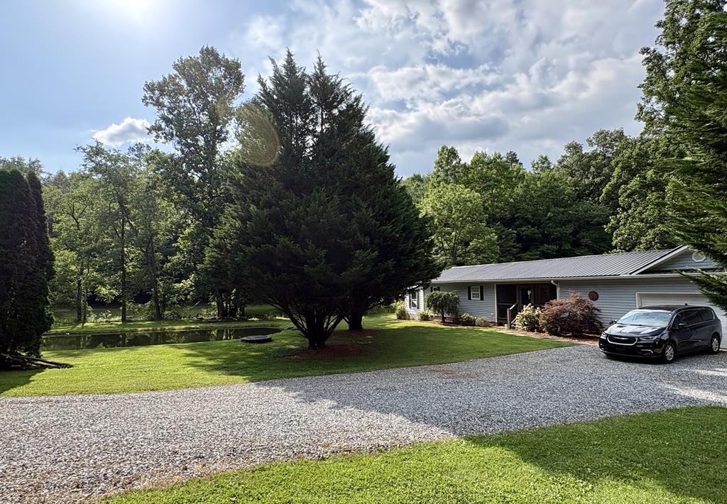 6487 Crooked Creek Road