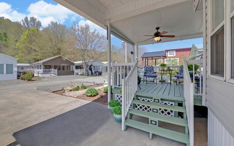 A home in Hiawassee