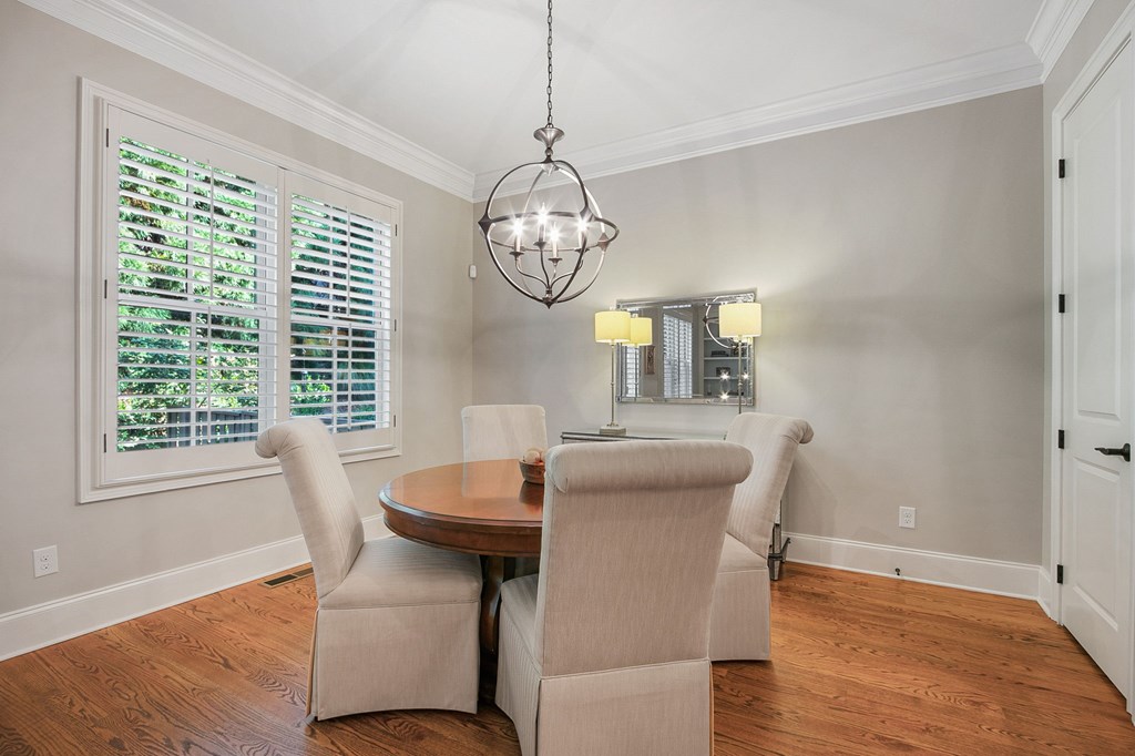 2767 Paces Lookout Lane Se