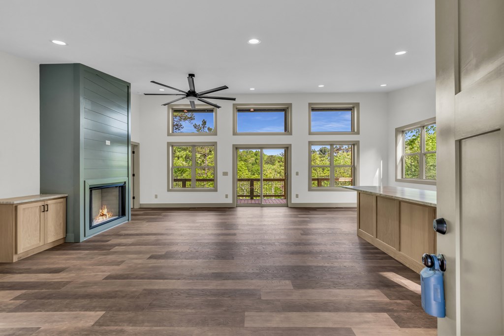 390 Fiddlers Way