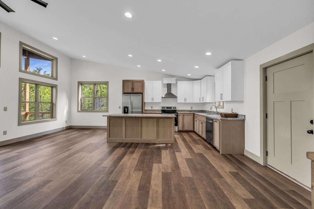 390 Fiddlers Way